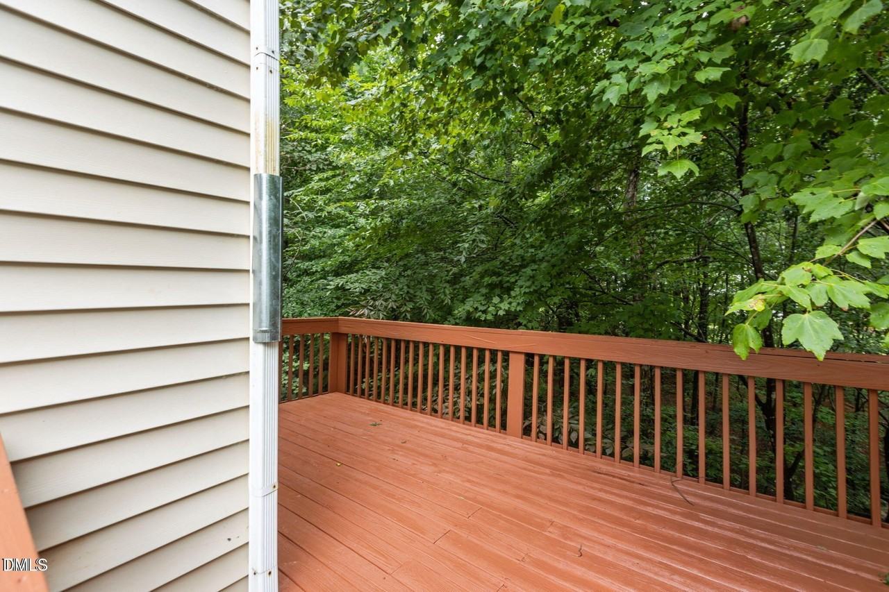 108 Tarlow Ct - Photo 4 of 39