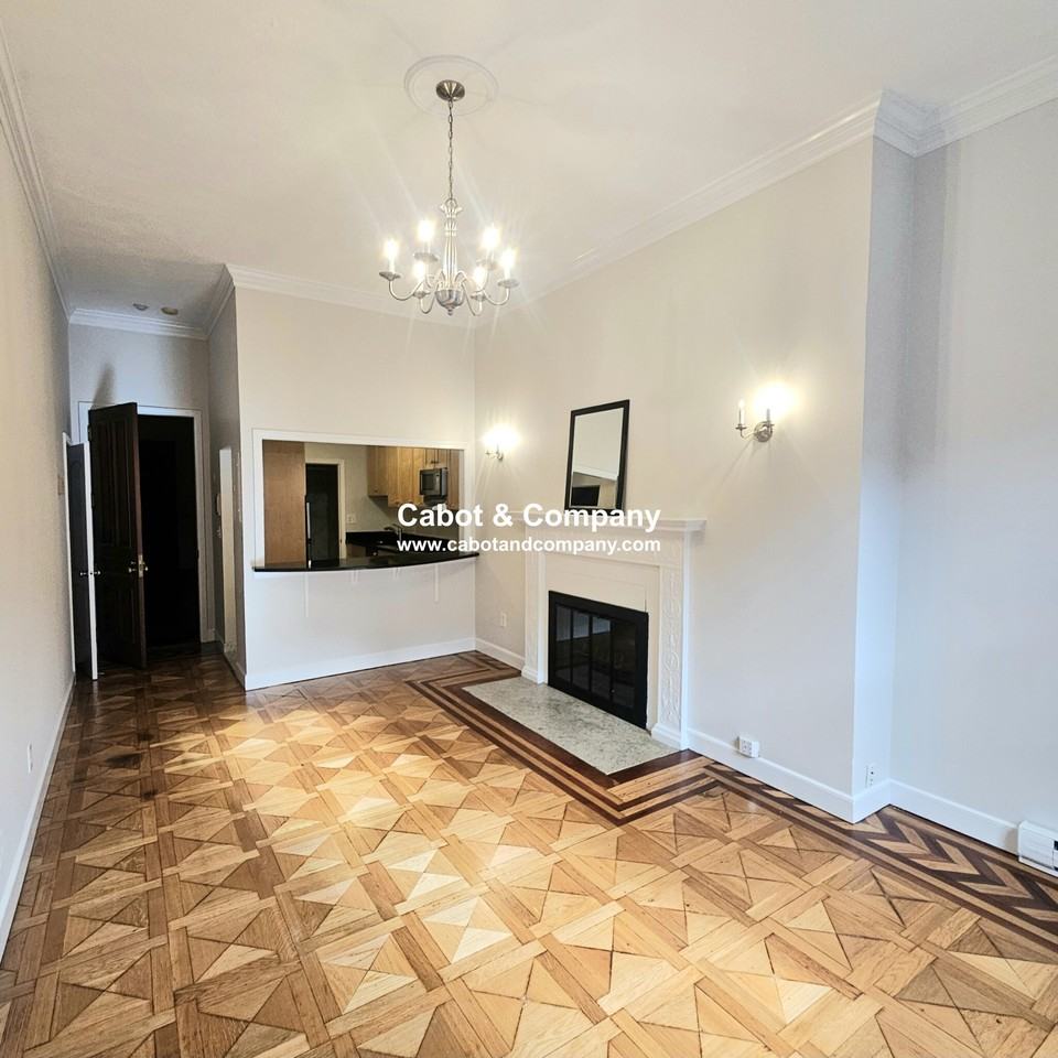 185 Beacon St #2R - Photo 2 of 8
