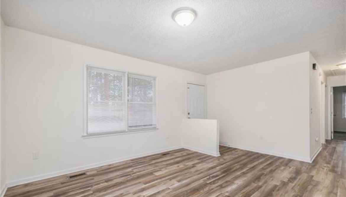 1816 Azalea Ave #NA - Photo 4 of 16
