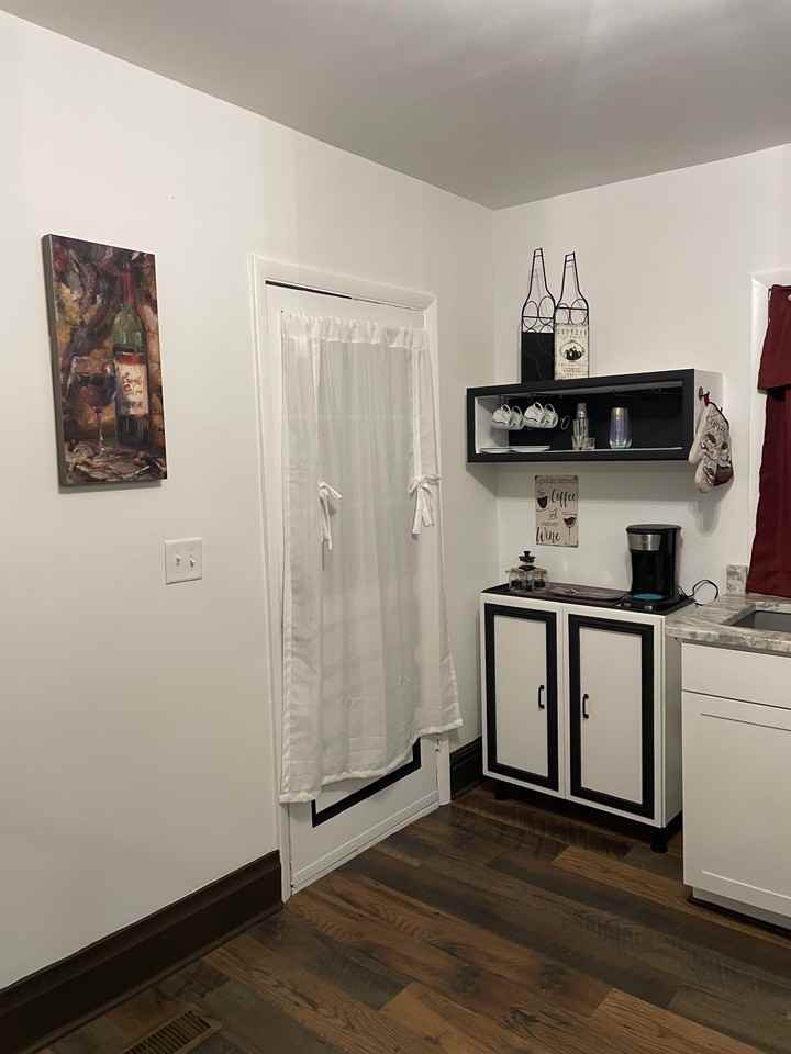 53 Lincoln Avenue West - Photo 7 of 25