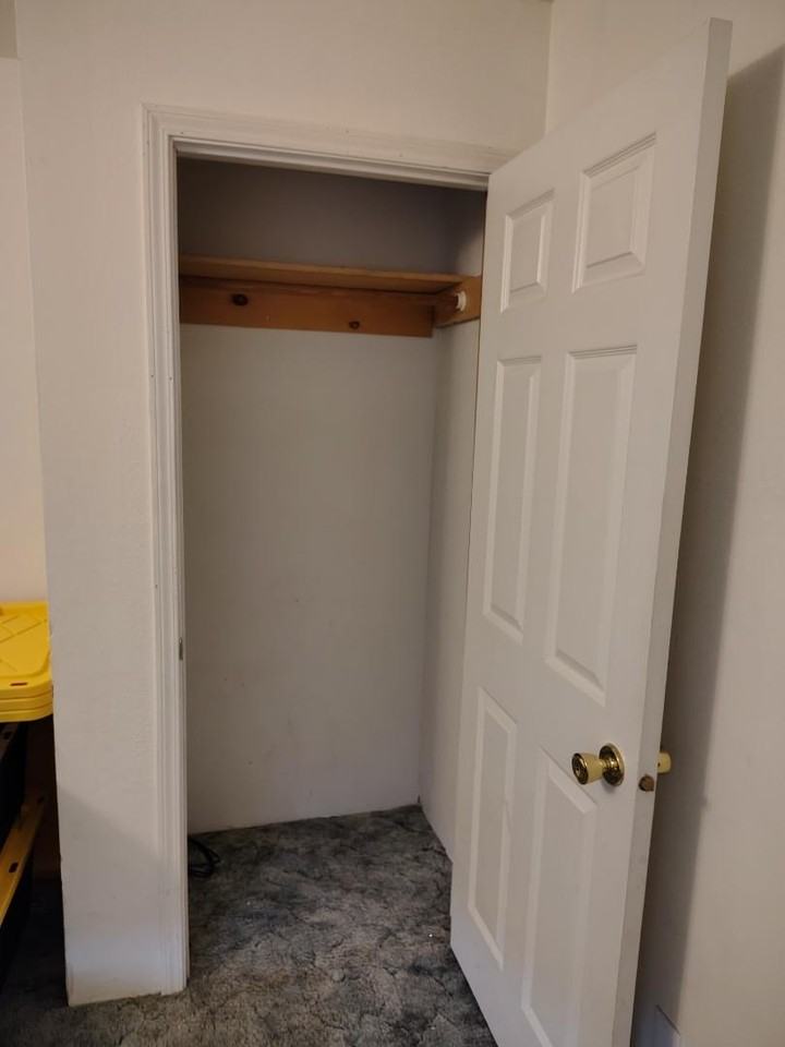 111 3rd Ave E - Photo 6 of 8