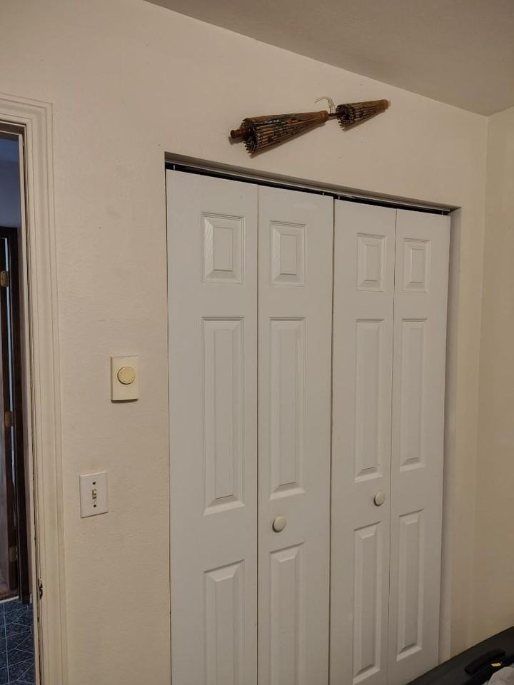 111 3rd Ave E - Photo 7 of 8