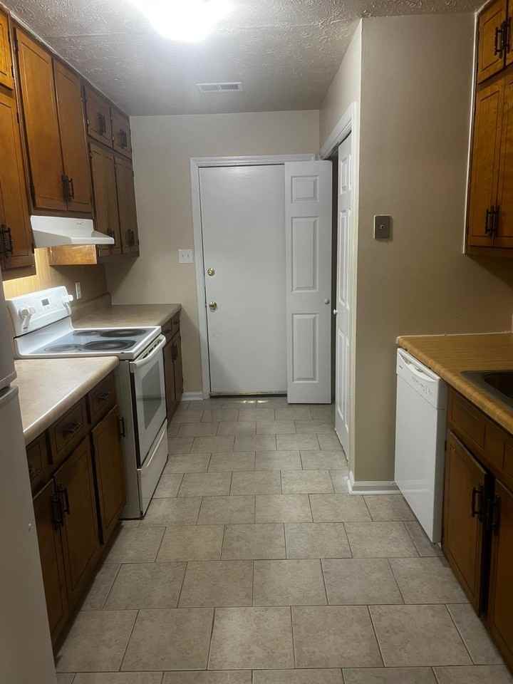 1636 Pinedale Cir. - Photo 6 of 7