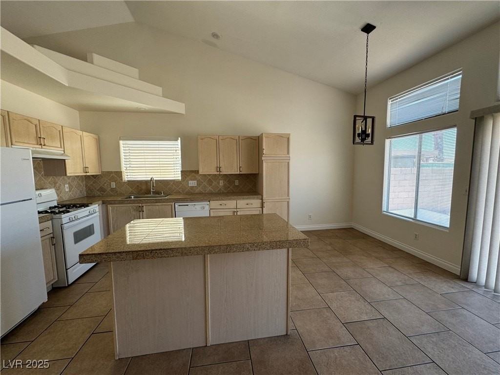 4811 Carefree Drive - Photo 6 of 21