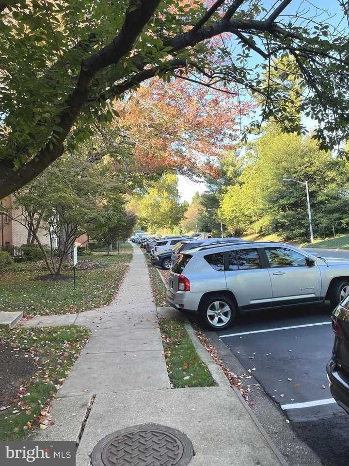 10320 Rockville Pike - Photo 2 of 34