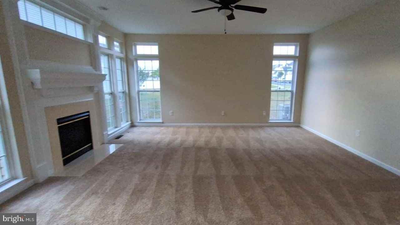 12432 Gemstone Dr - Photo 6 of 30