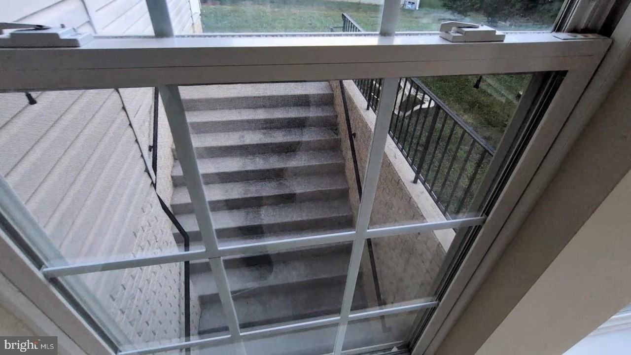 12432 Gemstone Dr - Photo 7 of 30