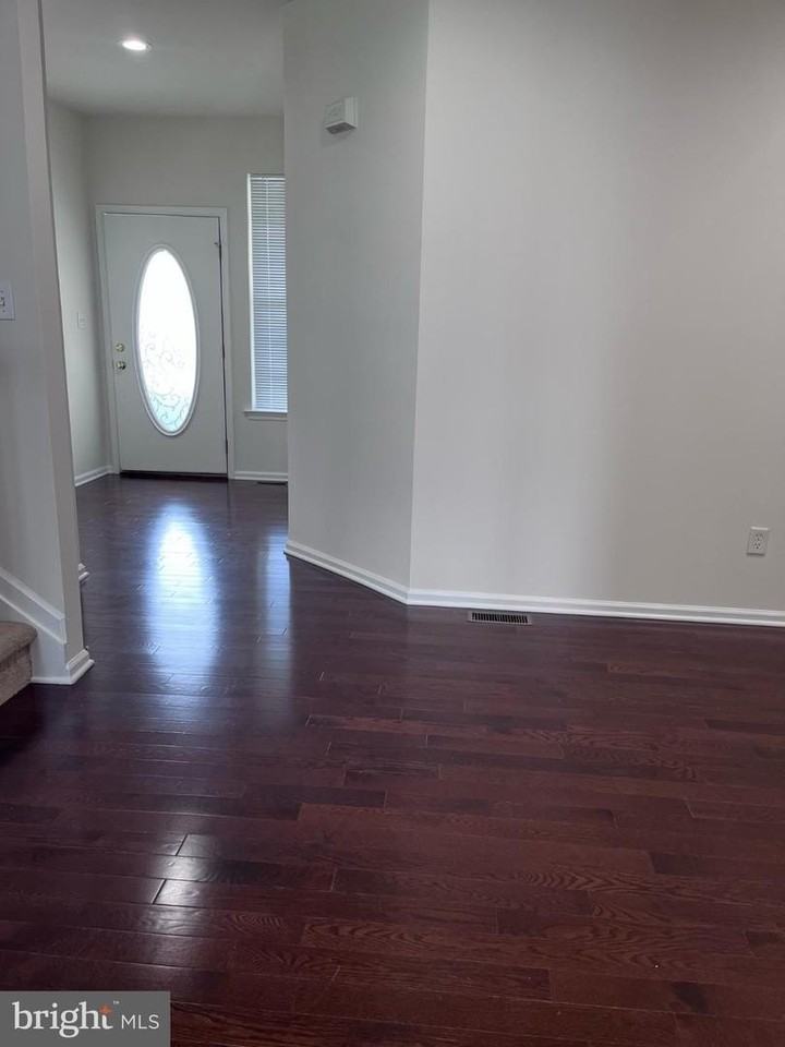 326 Keswick Dr - Photo 4 of 34