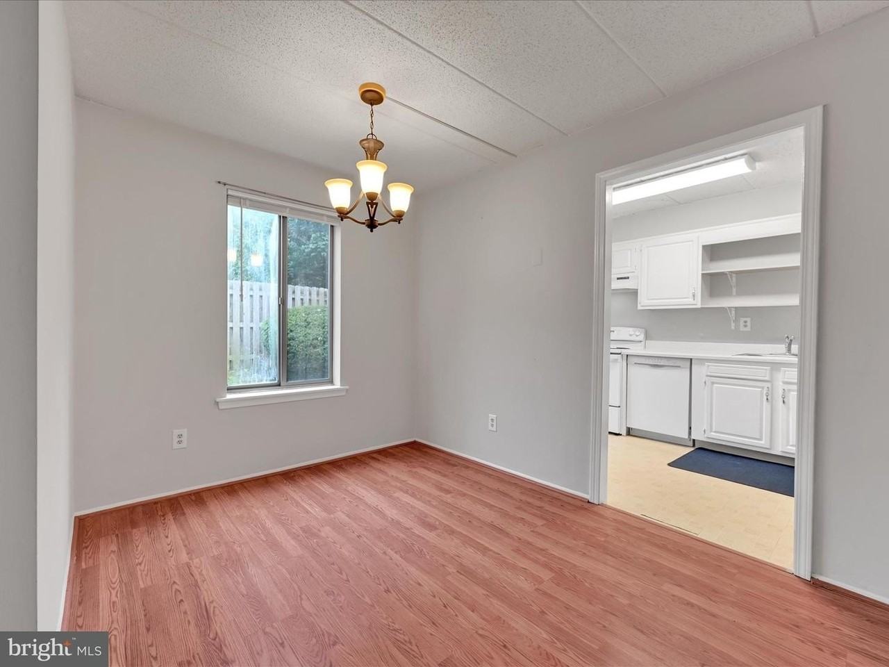 411 W Conestoga Rd - Photo 6 of 23