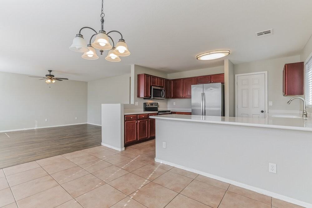 1465 E Daniella Dr - Photo 6 of 17