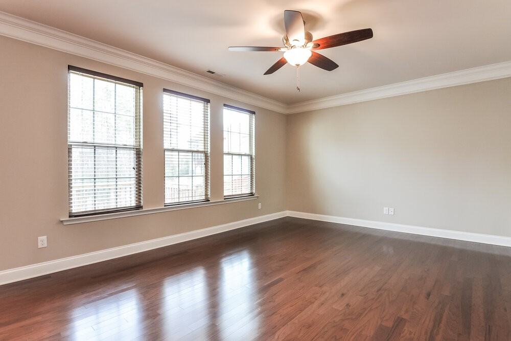 180 Davelyn Court - Photo 2 of 15