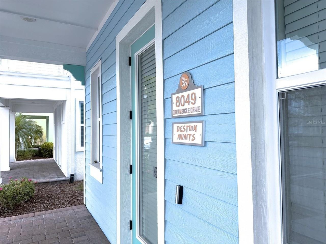 8049 Dreamsicle Dr - Photo 2 of 18