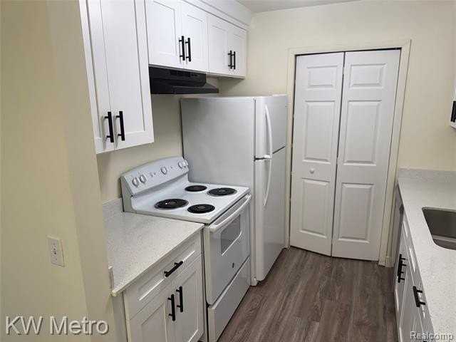 2049 North Duck Lake Road - Photo 5 of 14