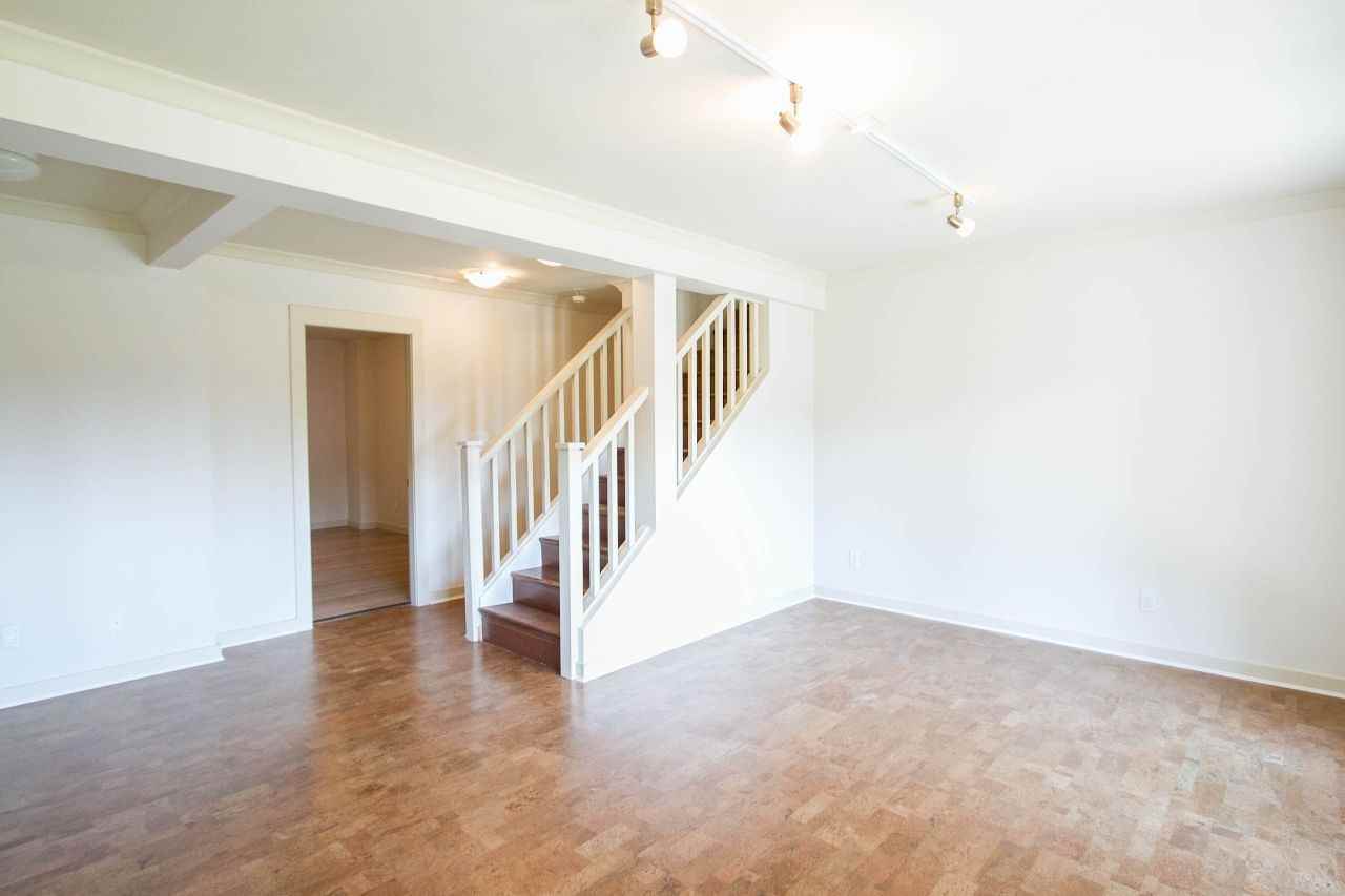 1566 Gordon Ave - Photo 2 of 30
