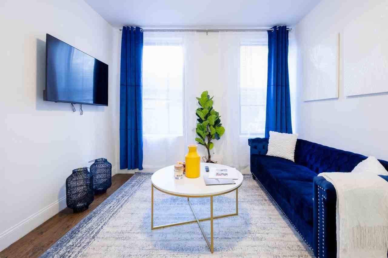 1435 2nd Ave #1021954P - Photo 5 of 50