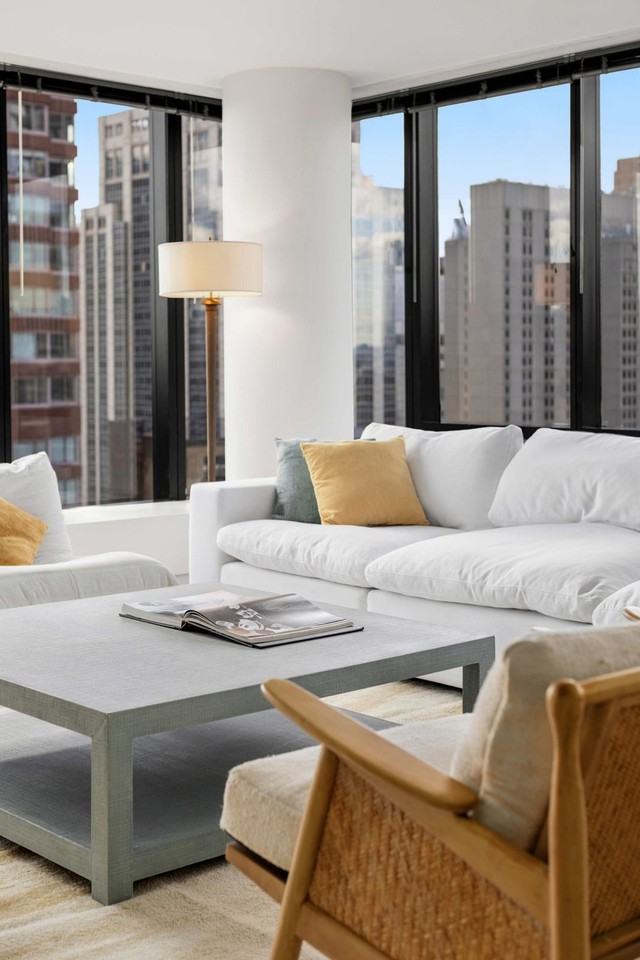 525 E 72nd St #1330818P - Photo 7 of 22