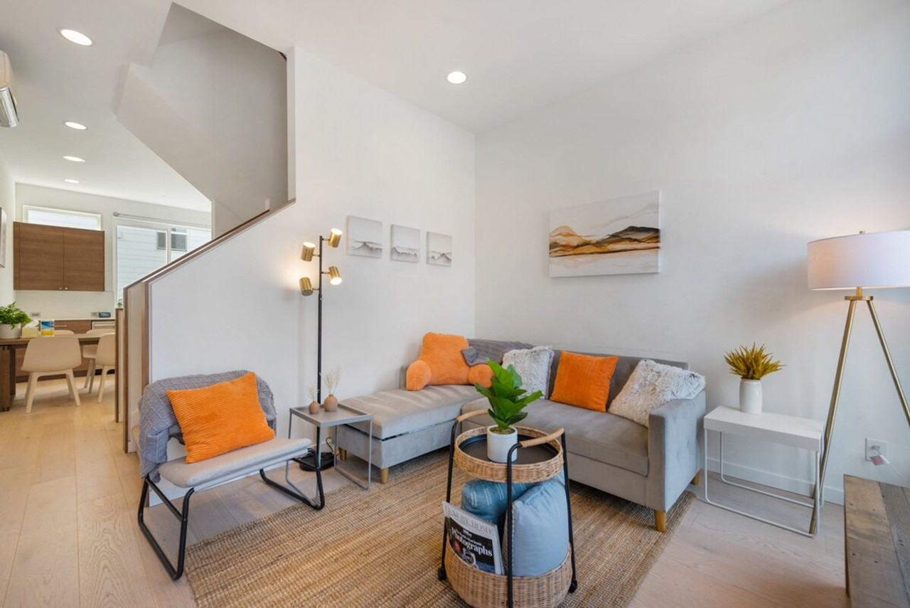 1505 E Spruce St #1035891P - Photo 7 of 32