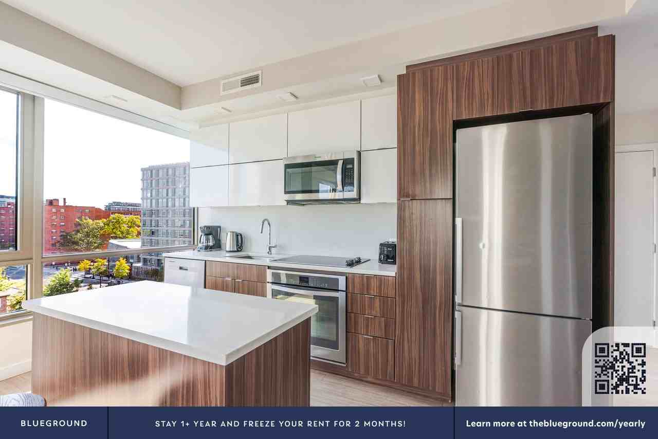 301 M Street Southwest - Photo 7 of 31