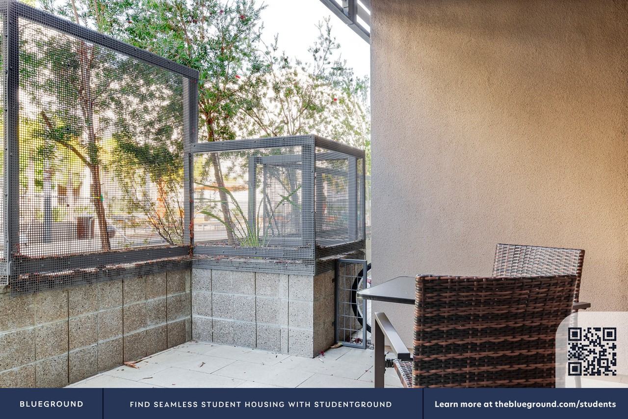 1800 Lacassie Ave #2038 - Photo 7 of 35