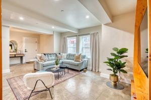 featured image of 4065 N Mississippi Ave