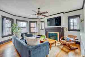 featured image of 2104 Nw Everett St