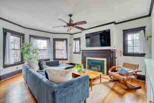 2104 Nw Everett St - Photo 1 of 1