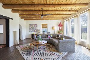 featured image of 2861 Agua Fria St