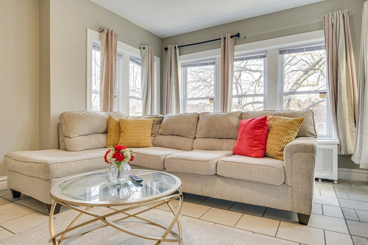 6435 North Leavitt Street #1306789P - Photo 3 of 27