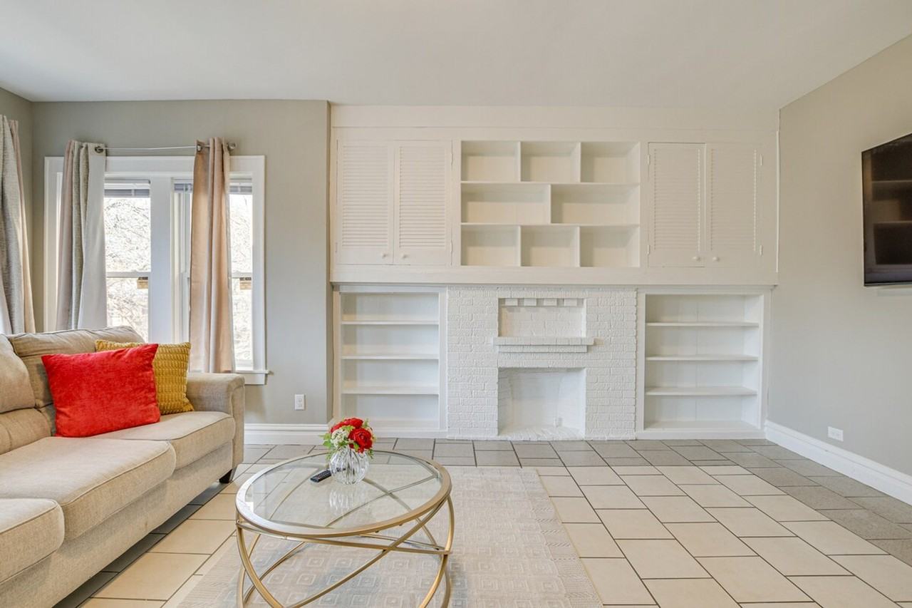 6435 North Leavitt Street #1306789P - Photo 2 of 27