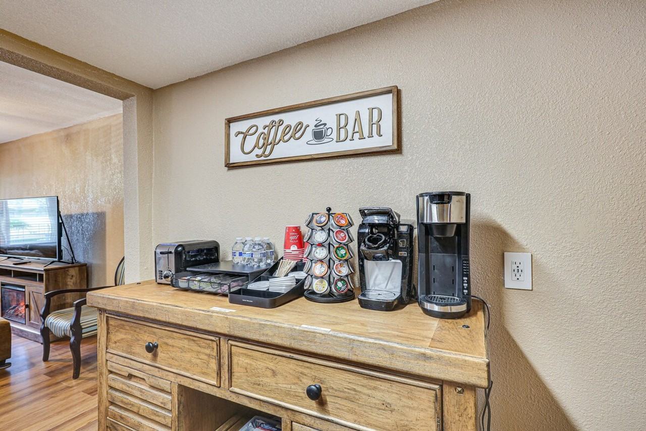 2934 Nw 66th St #1307107P - Photo 4 of 31