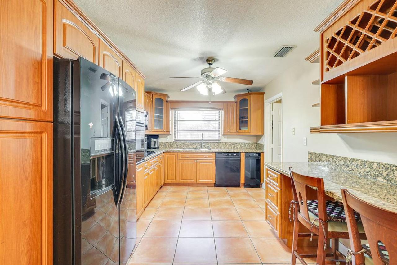 10934 Southwest 158th Terrace #1307161P - Photo 6 of 28