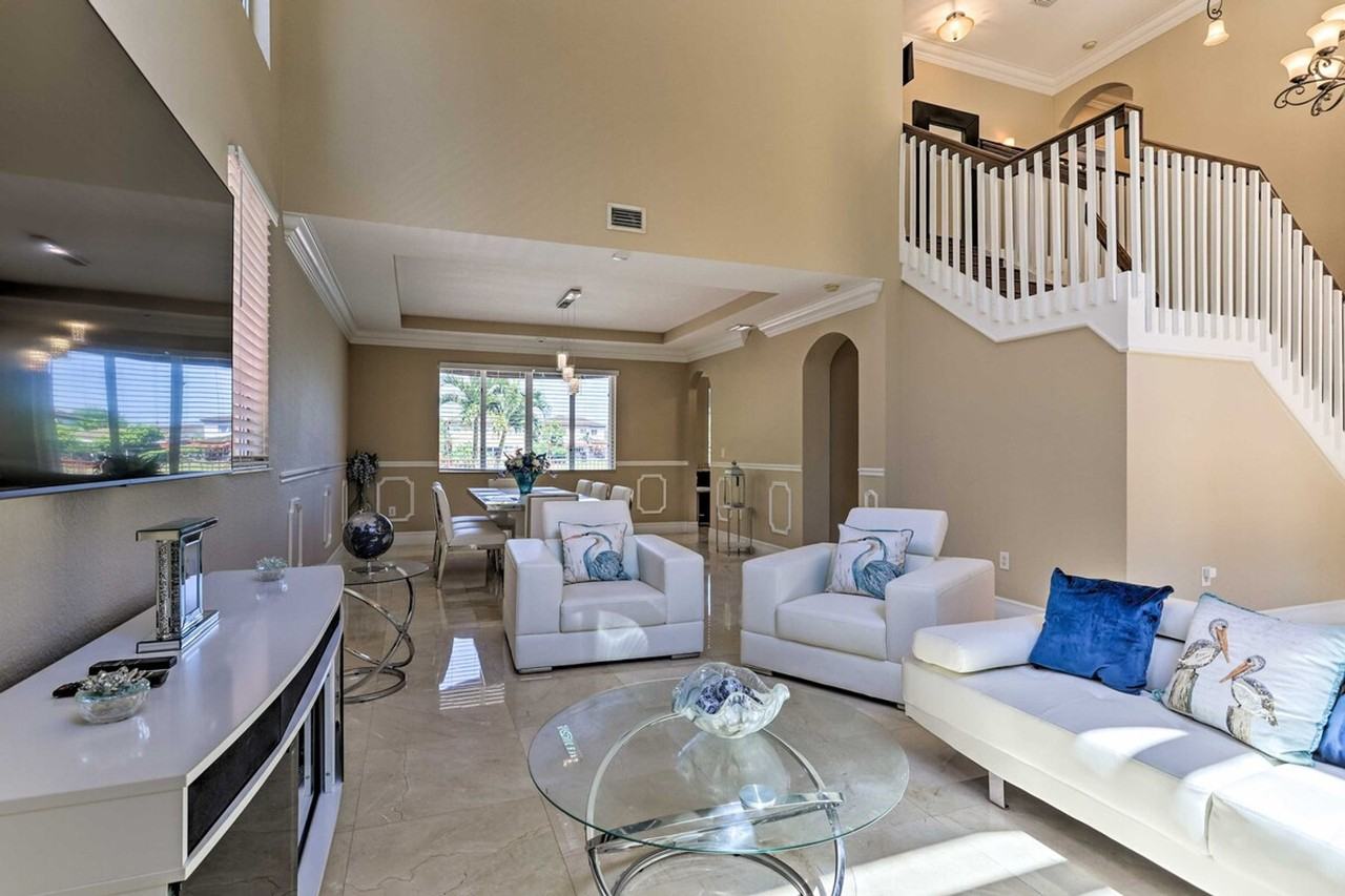 16445 Southwest 52nd Street #1307069P - Photo 3 of 37