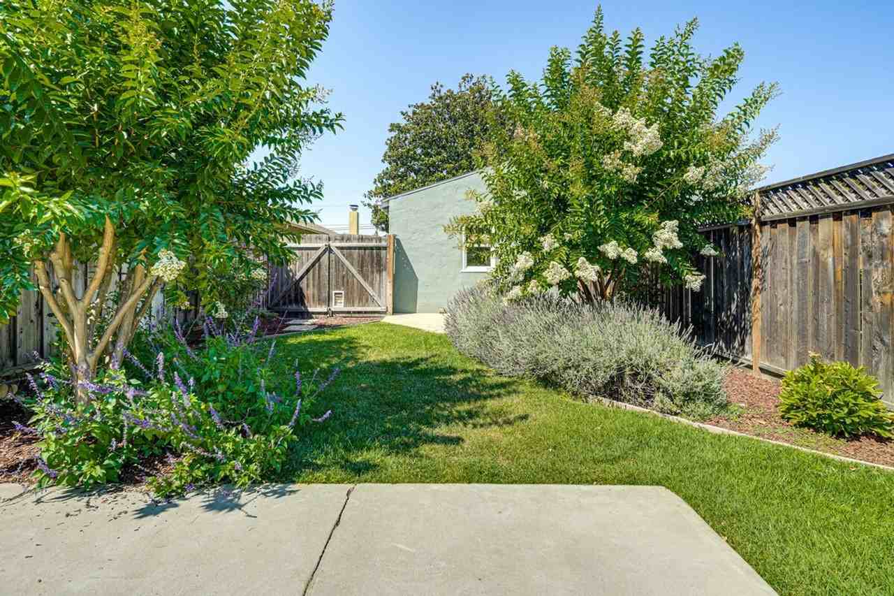 972 South 8th Street #1304959P - Photo 3 of 24