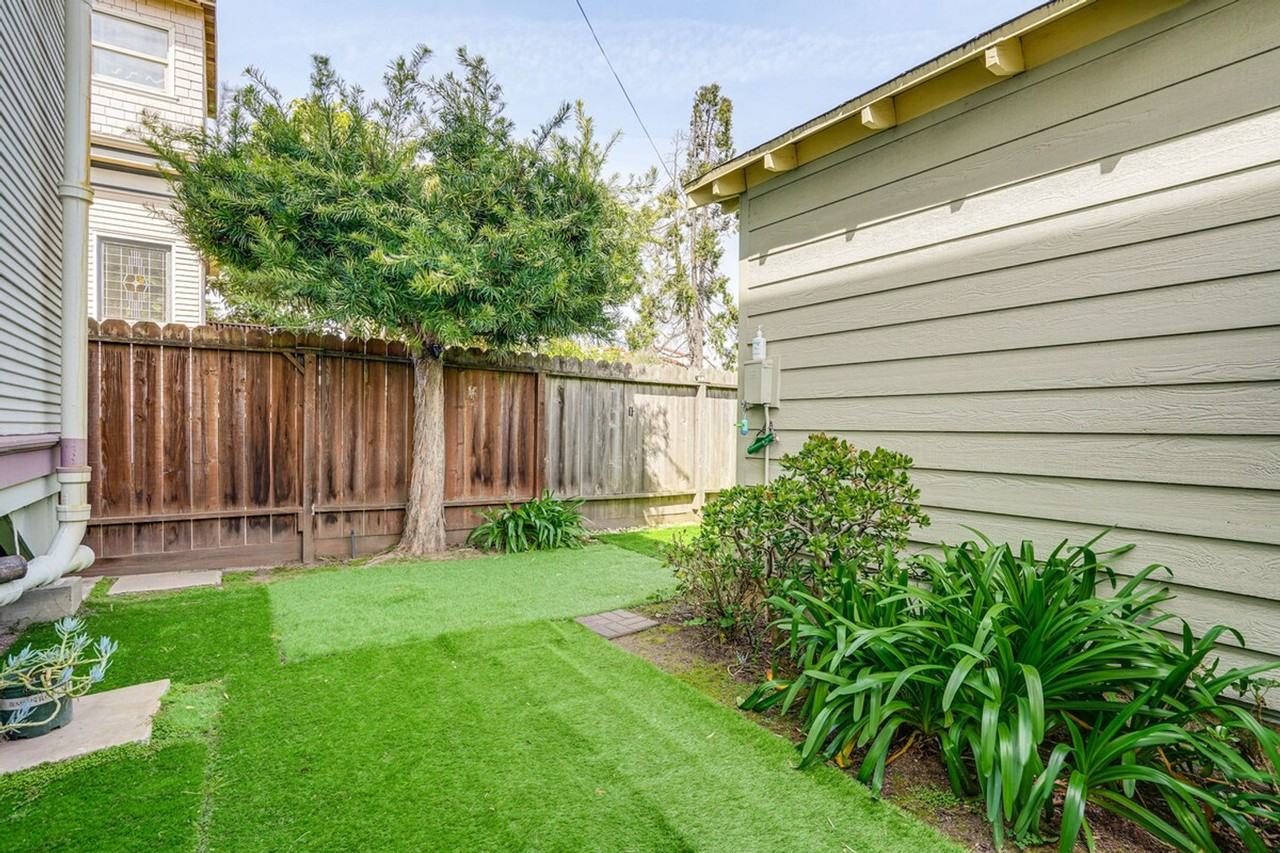 2629 Eagle Ave #1304881P - Photo 4 of 24