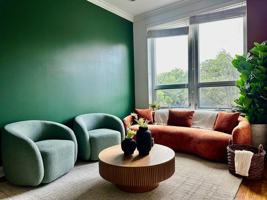 featured image of 1249 W Madison St