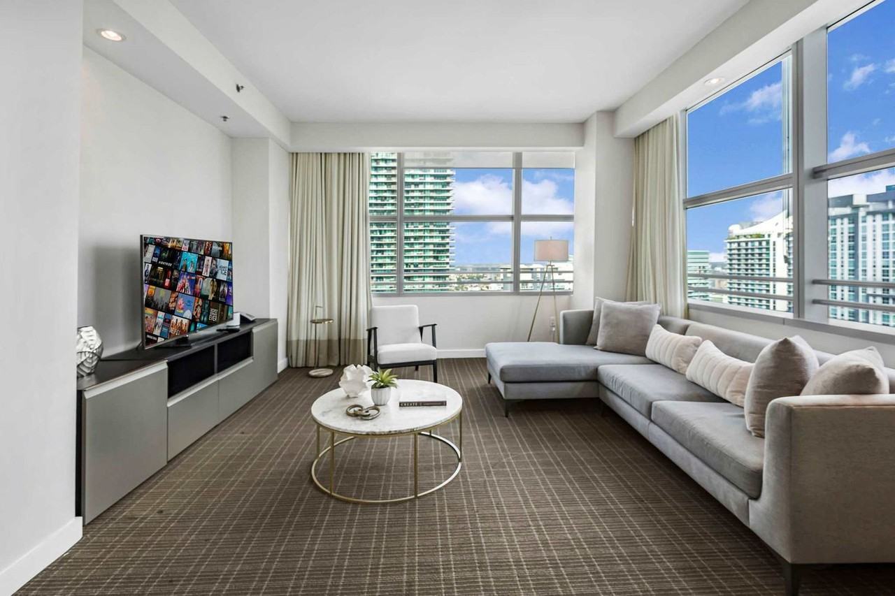 1391 Brickell Ave #1327990P - Photo 7 of 37