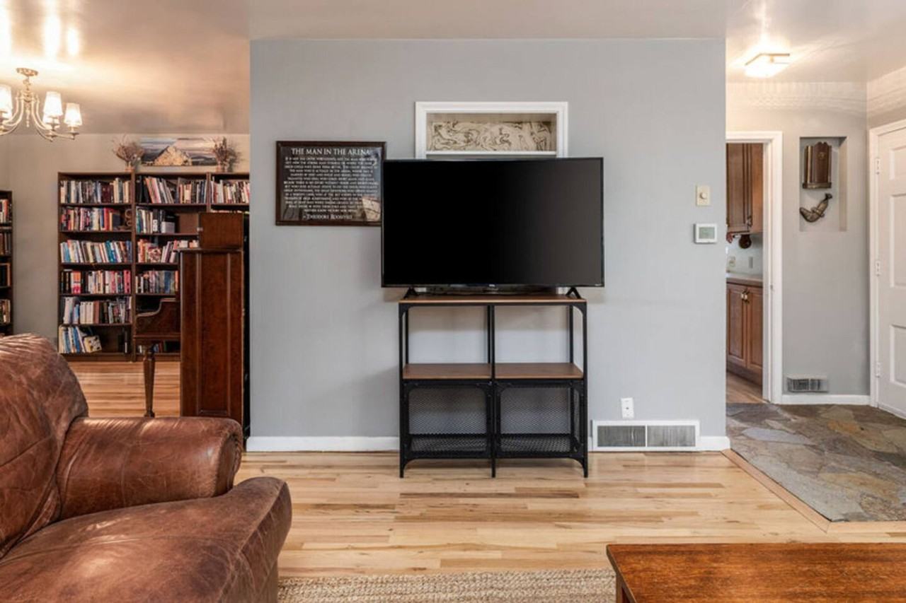 3410 S 2700 E #1323820P - Photo 4 of 33