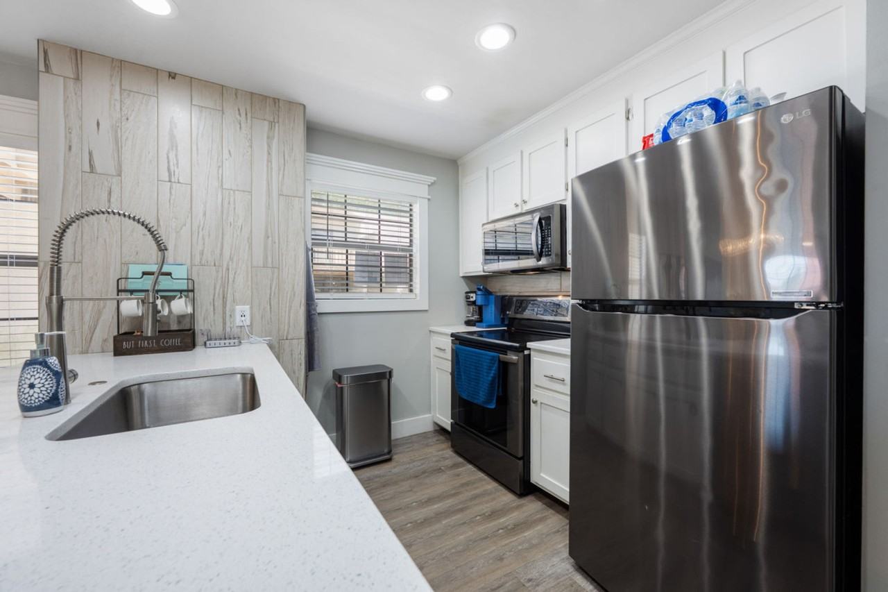 17462 Front Beach Road - Photo 6 of 100