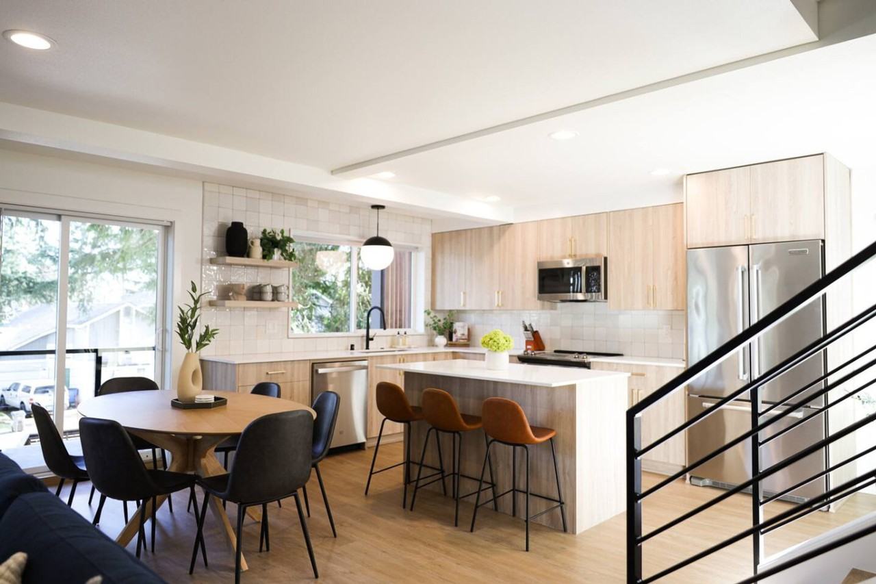 3922 I St #1334343P - Photo 2 of 50