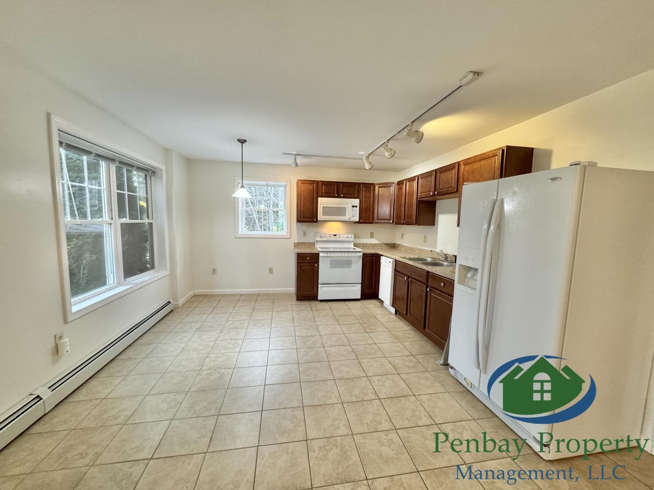 1315 U.S. Route 1 #3D - Photo 3 of 10