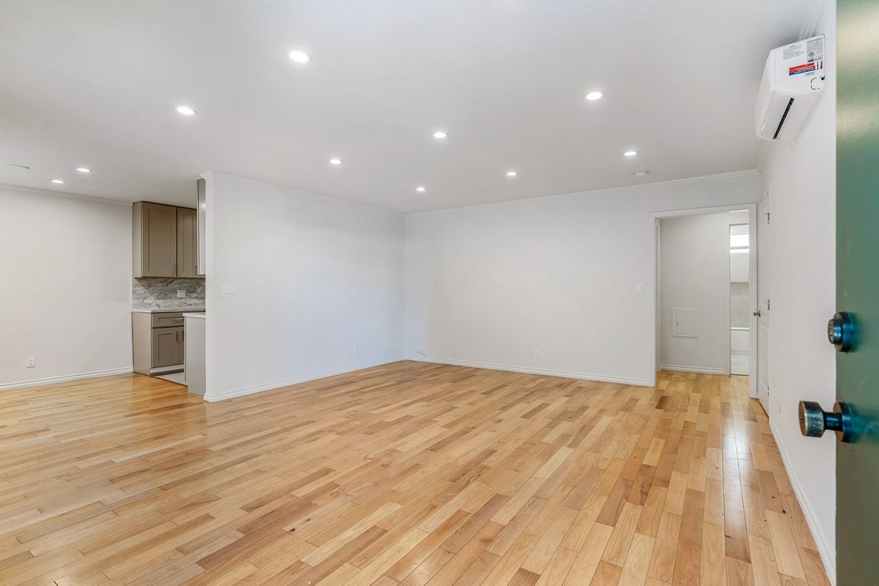 11726 Montana Avenue #4 - Photo 5 of 12