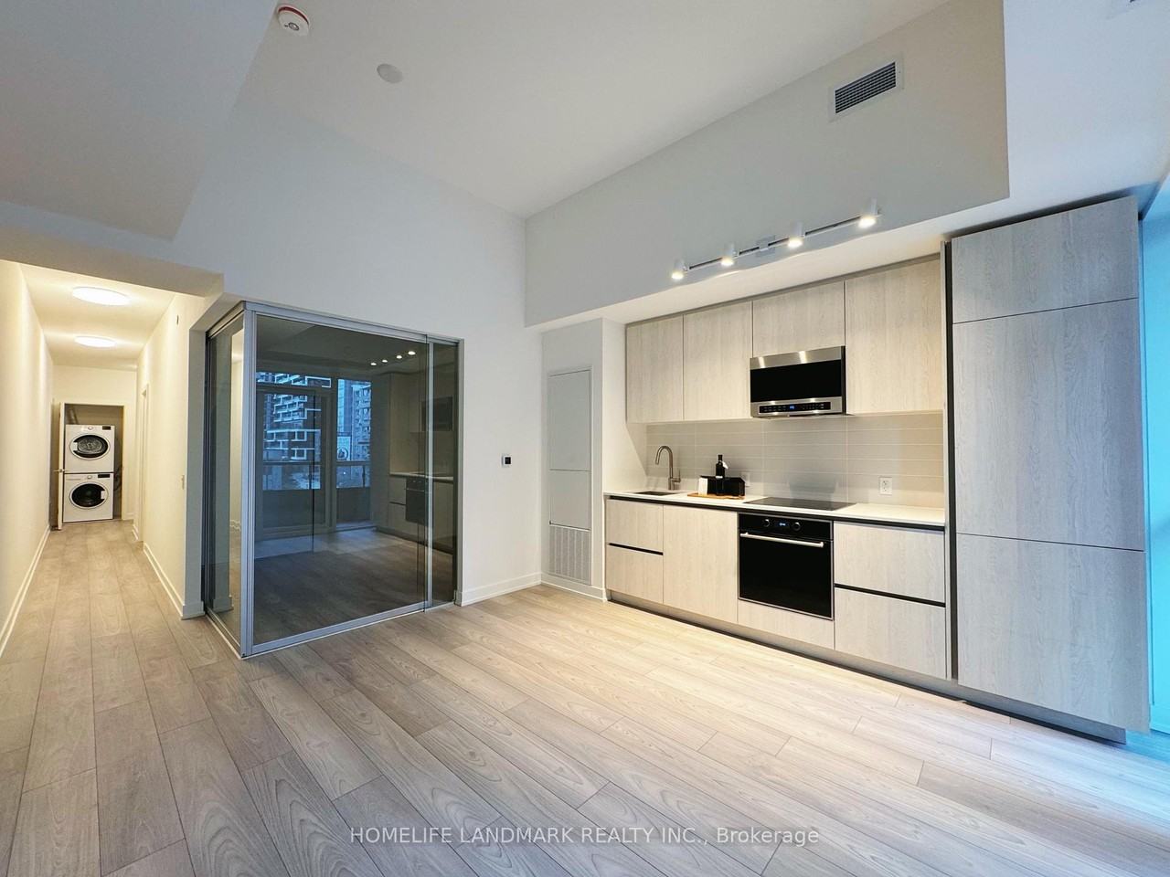 110 Broadway Avenue - Photo 3 of 4