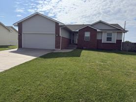 816 S Longbranch Dr - Photo 1 of 1