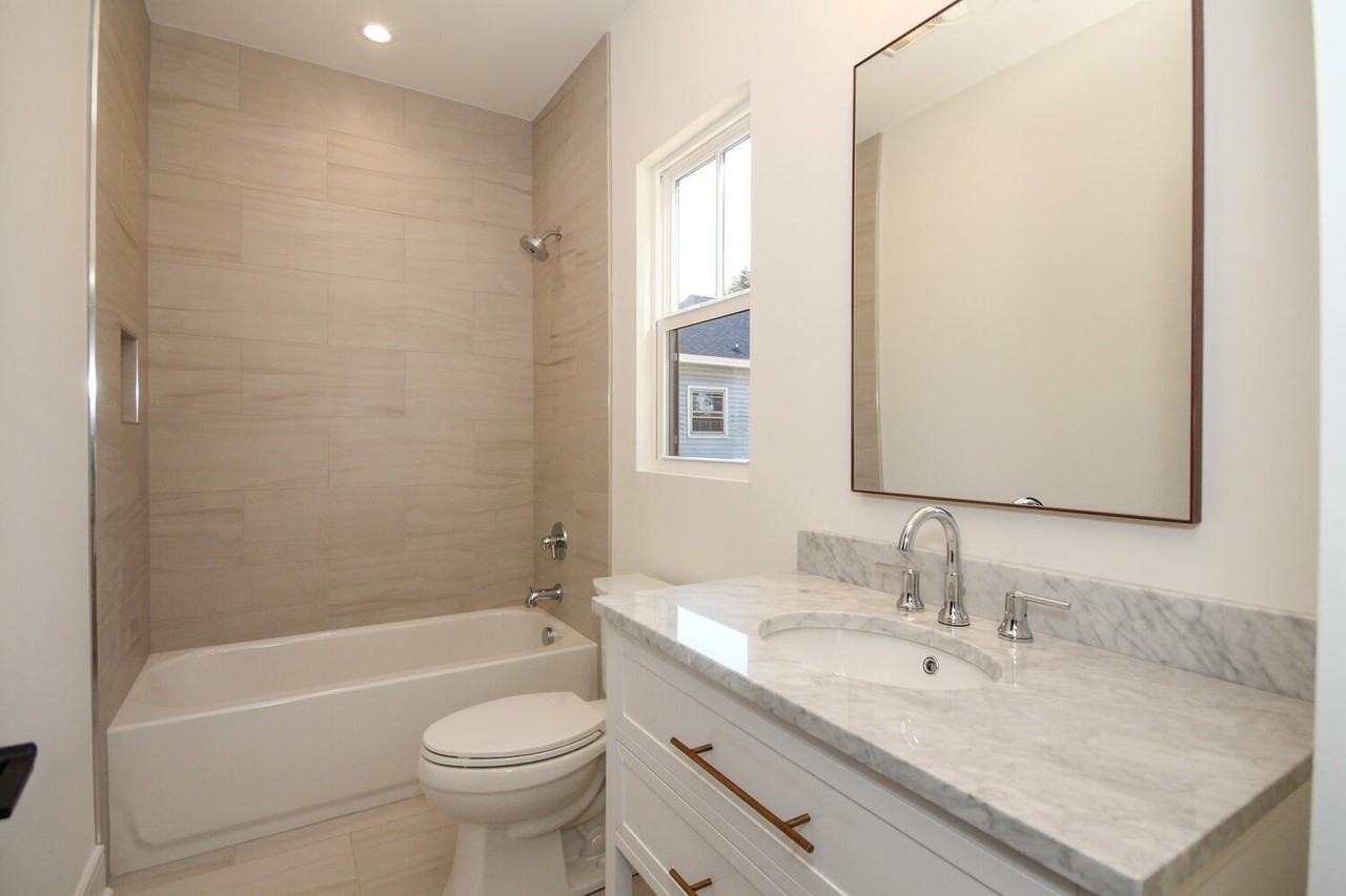 1110 Greenleaf Avenue #1 - Photo 3 of 36