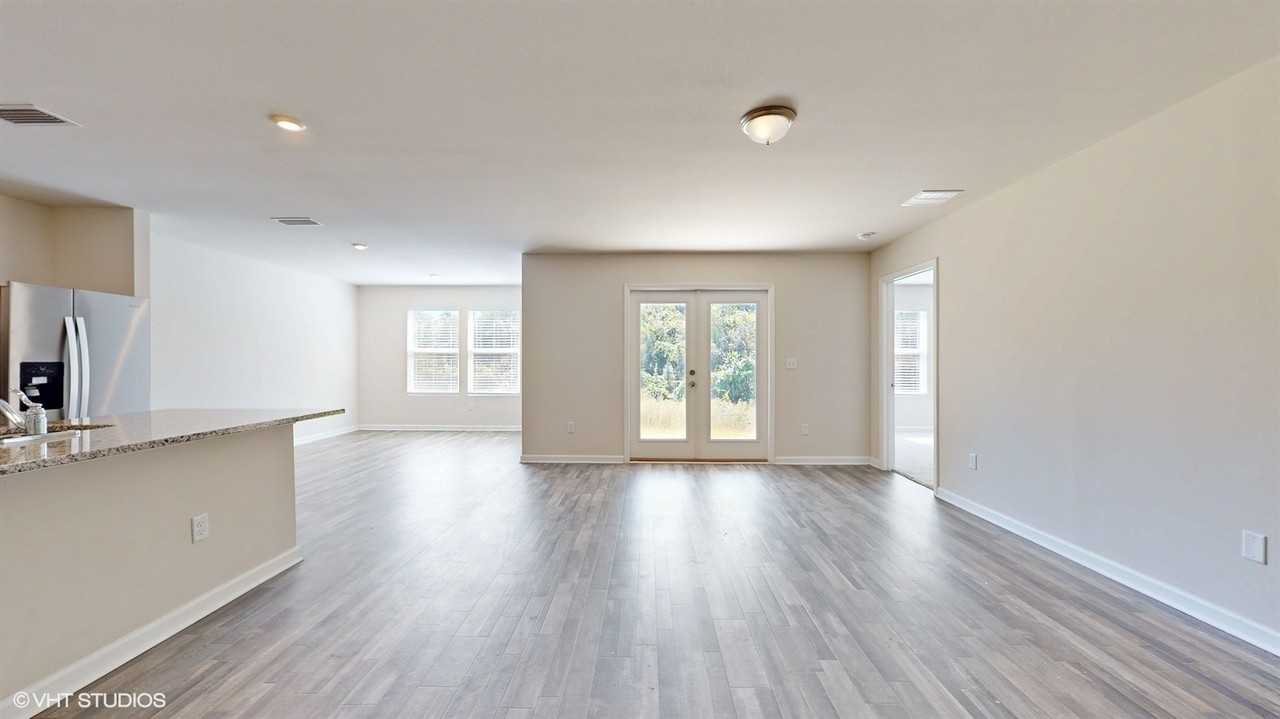 400 Whispering Creek Avenue - Photo 5 of 26