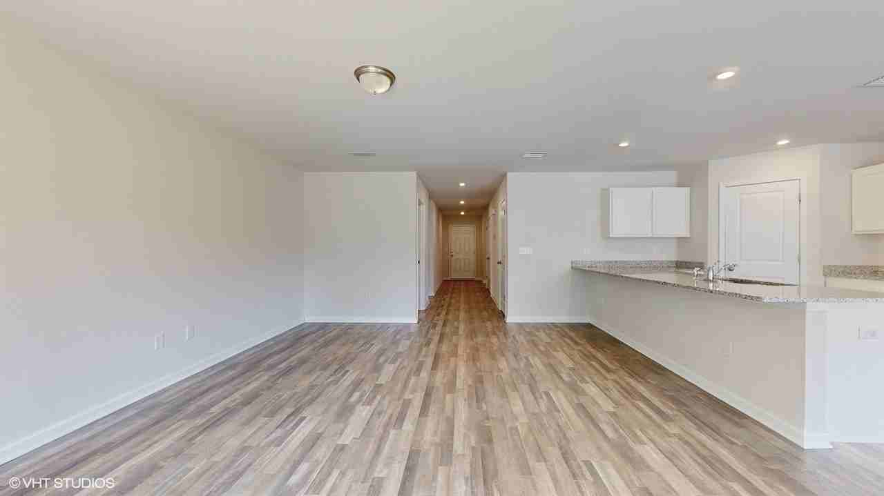 400 Whispering Creek Avenue - Photo 6 of 26