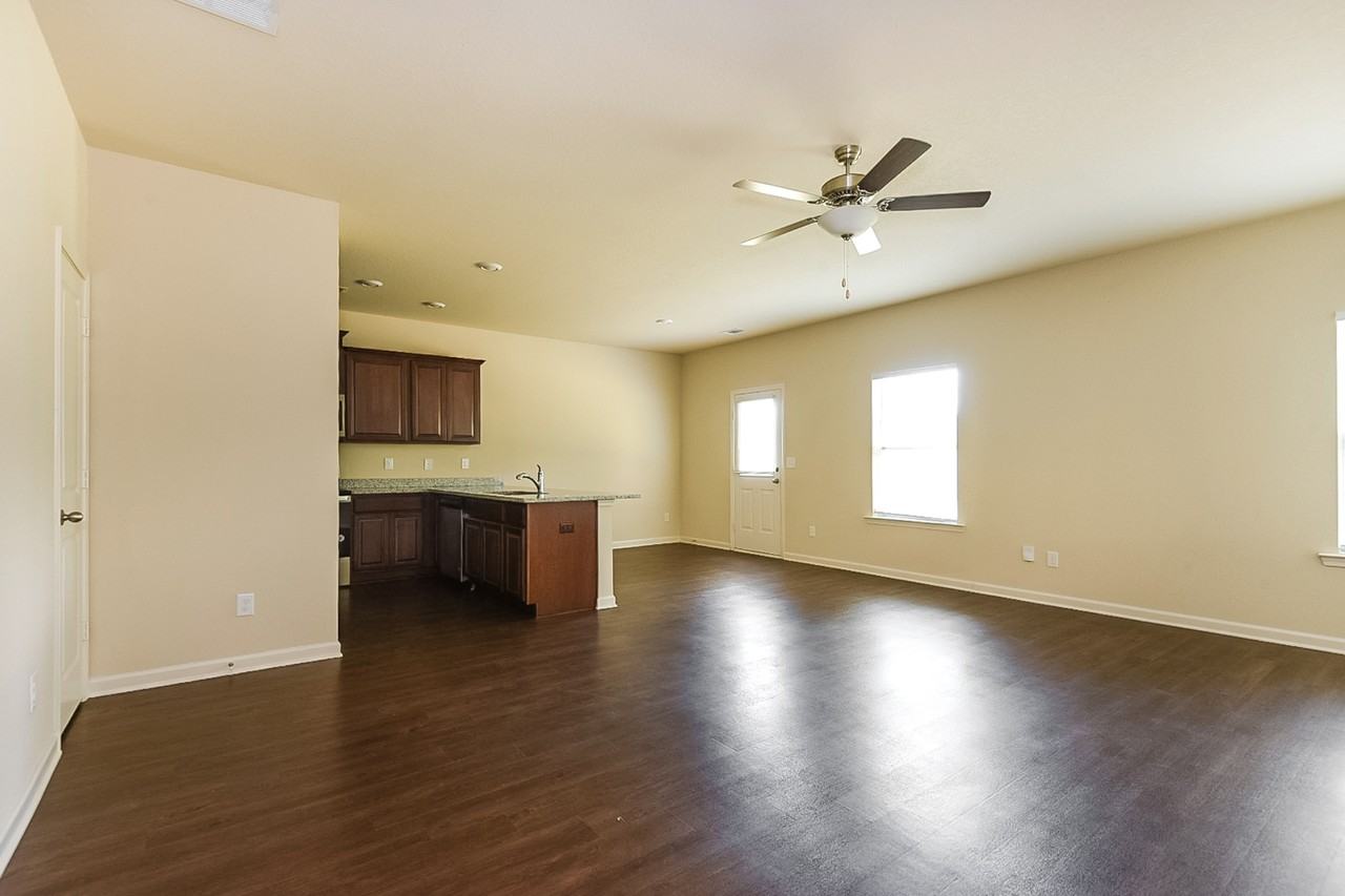 147 Innis Brook Cir - Photo 6 of 28