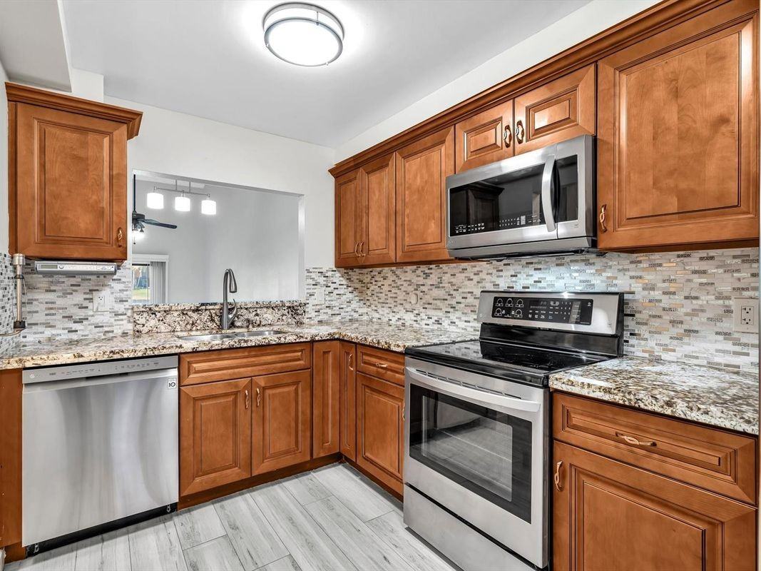 4182 S Pine Island Rd - Photo 2 of 9
