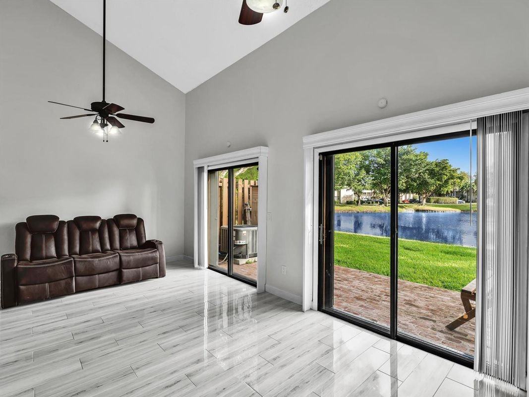 4182 S Pine Island Rd - Photo 6 of 9