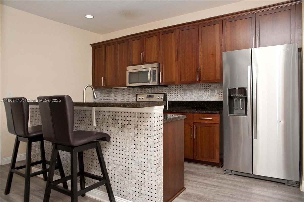 14620 Sw 15th St - Photo 2 of 20